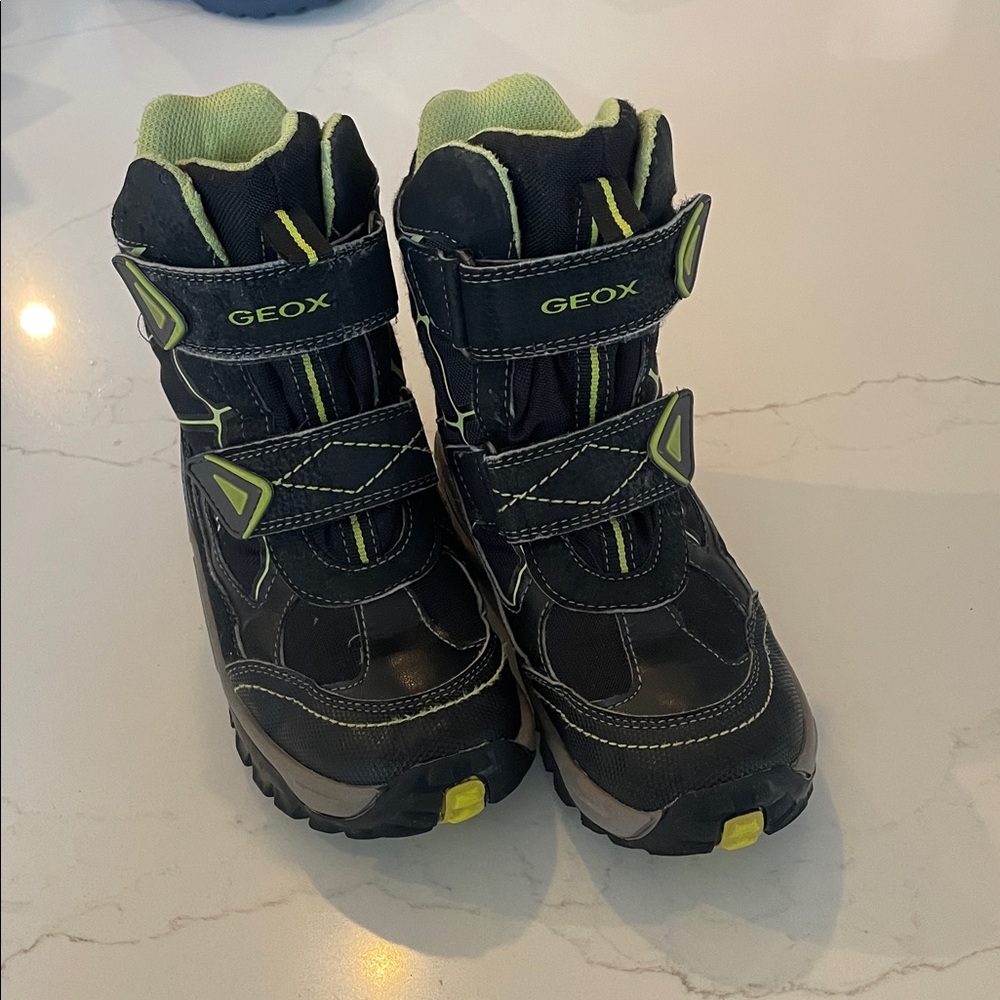 Geox Boys' Black and Lime Waterproof Winter Boots